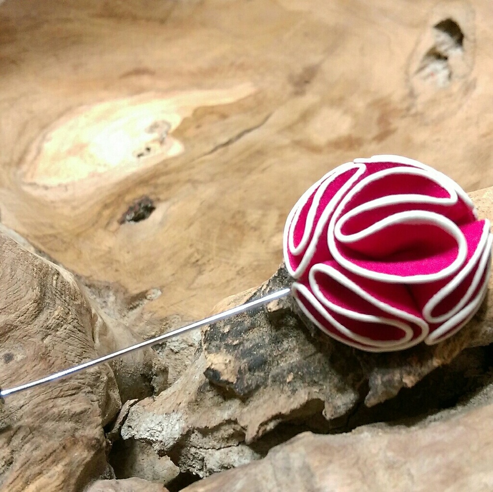 Exclusive Textured Lapel Accent